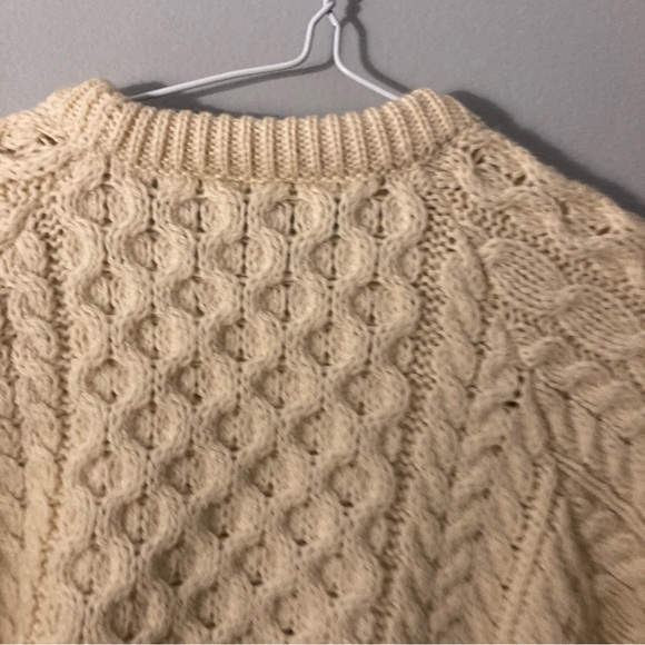 Carriag Donn Scotland Fisherman sweater cream knit cable knit size medium - Picture 7 of 8